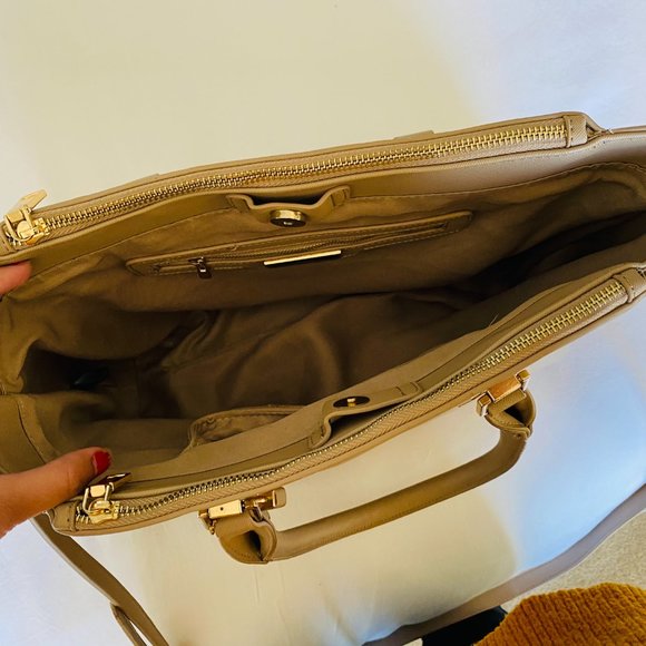 Vegan leather handbag - Picture 2 of 3